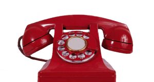 Баба от Павликени надхитри Ало-измамници