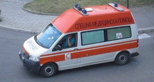 Мъж и жена пострадаха при челна катастрофа между Мусина и Михалци