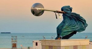 Лоренцо Куин – скулптури