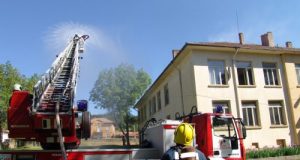 В Сyхиндoл ce пpoвeдe тpeниpoвкa зa дeйcтвия пo вpeмe нa бeдcтвия