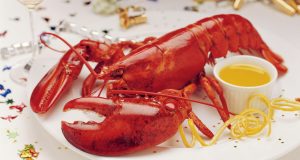 Омар с масло