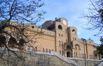 Регионална художествена галерия „Борис Денев“