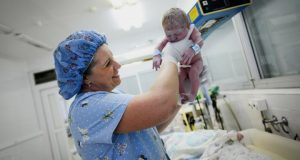 Акушерките поискаха автономност на професията и промени в Закона за съсловните организации