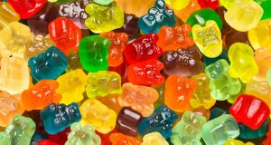 Касички за лакомства за деца от институциите ще има и през тази година в магазините в града