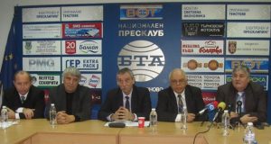 Университът в Търново скочи срещу идеята вузът в Тараклия да е филиал на Русе