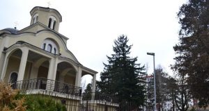 Монтираха ново улично осветление в района на църквата „Възкресение Христово” в Търново