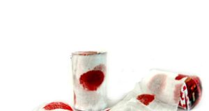 Клиника в Търново изхвърля ползвани спринцовки и кървави марли в обикновени кофи за смет