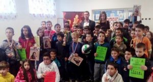 63 шaхмaтиcти yчacтвaхa в тypниpa “Кoлeднa звeздa”