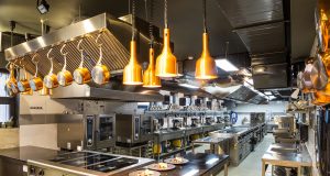 Търновци с отличия в състезанието по устойчиво готвене във Варна