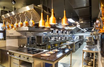 Търновци с отличия в състезанието по устойчиво готвене във Варна