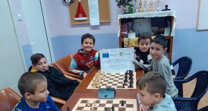 42 млади шахматисти спориха за купа “Етър”