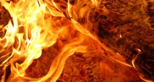 Майка и син загинаха при пожар в дома им