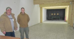 Счетоводител и търговец превърнаха стара фабрика в стрелбище в Търново