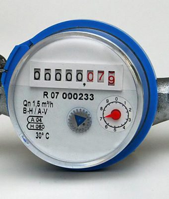 ВиК „Йовковци“ подразделение Павликени дефакто подарява вода на местни цигани