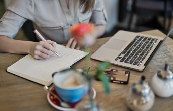 Пленумът на Висшия съдебен съвет обявява конкурс за есе на тема „Откровено за съдебната власт” за ученици от VIII до XII клас