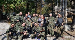 На оспорвана пейнтбол битка ротарианци събраха средства за училищно оборудване